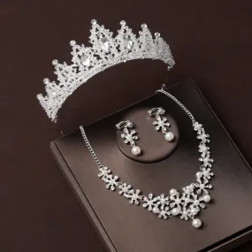 Handmade Crown Bridal Headwear Main Wedding Necklace Three-piece Set Luxurious Luxurious Birthday Crown for Married Women