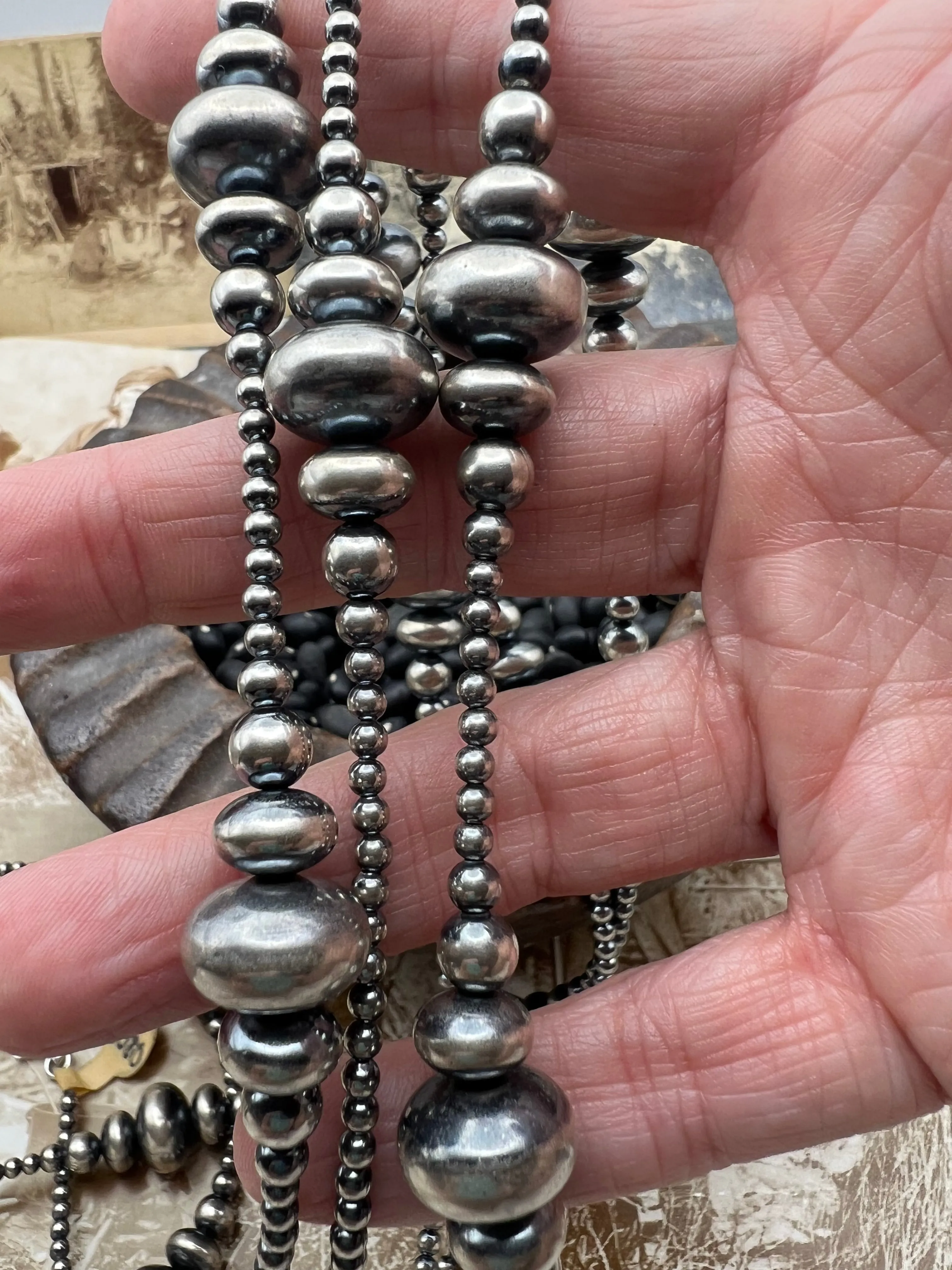 Varigated Pearl Saucer Necklace